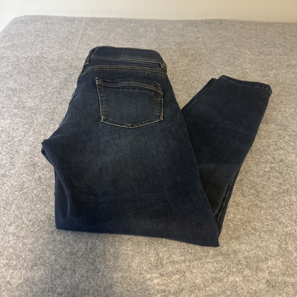 Democracy Women's Size‎ 6 Blue Wash "Ab" Technology Jeans Skinny Fit